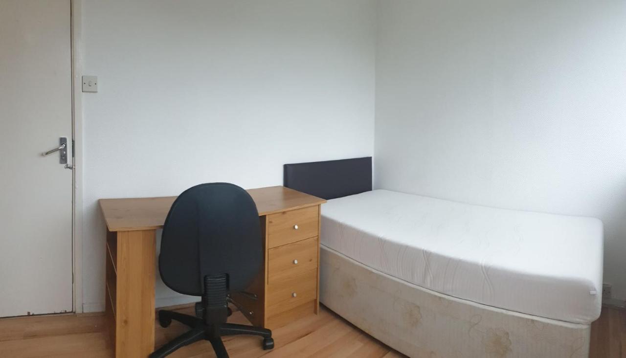 Elephant & Castle - Zone 2 - Private Rooms - Shared Bathroom London Eksteriør bilde