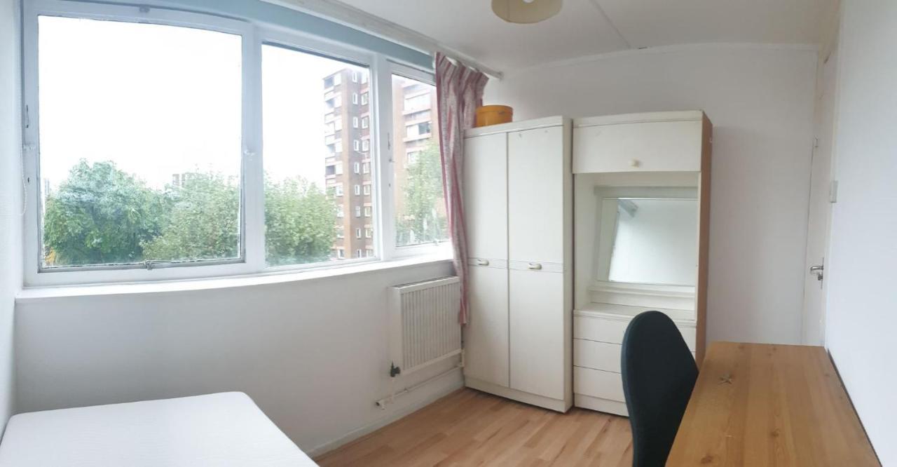 Elephant & Castle - Zone 2 - Private Rooms - Shared Bathroom London Eksteriør bilde