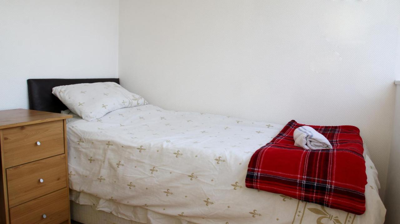 Elephant & Castle - Zone 2 - Private Rooms - Shared Bathroom London Eksteriør bilde
