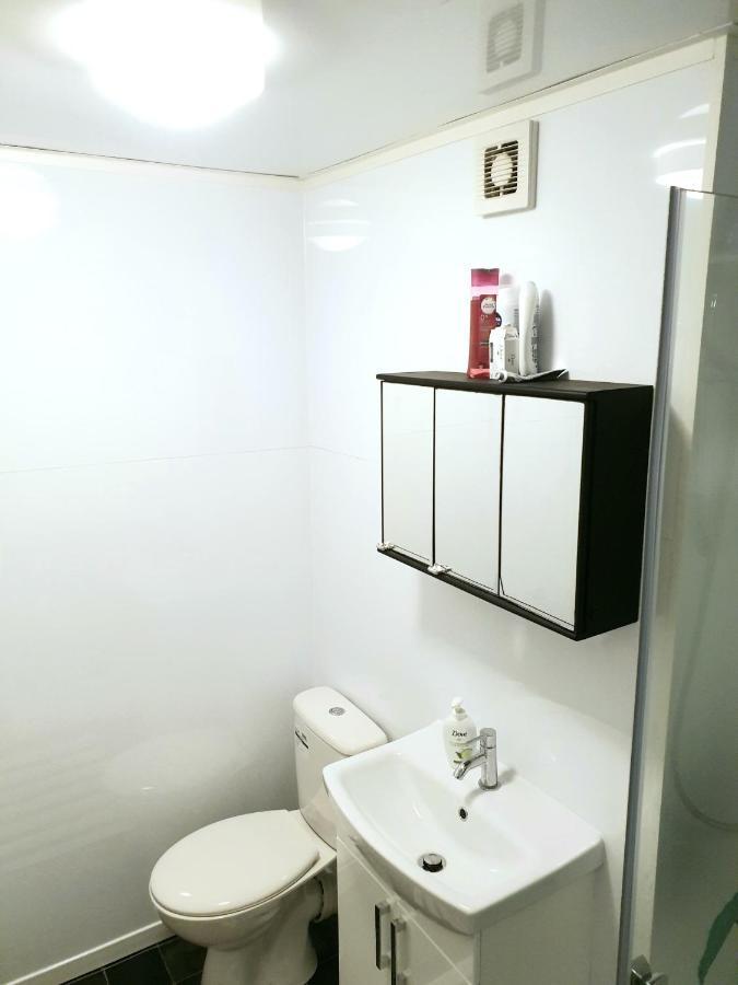 Elephant & Castle - Zone 2 - Private Rooms - Shared Bathroom London Eksteriør bilde