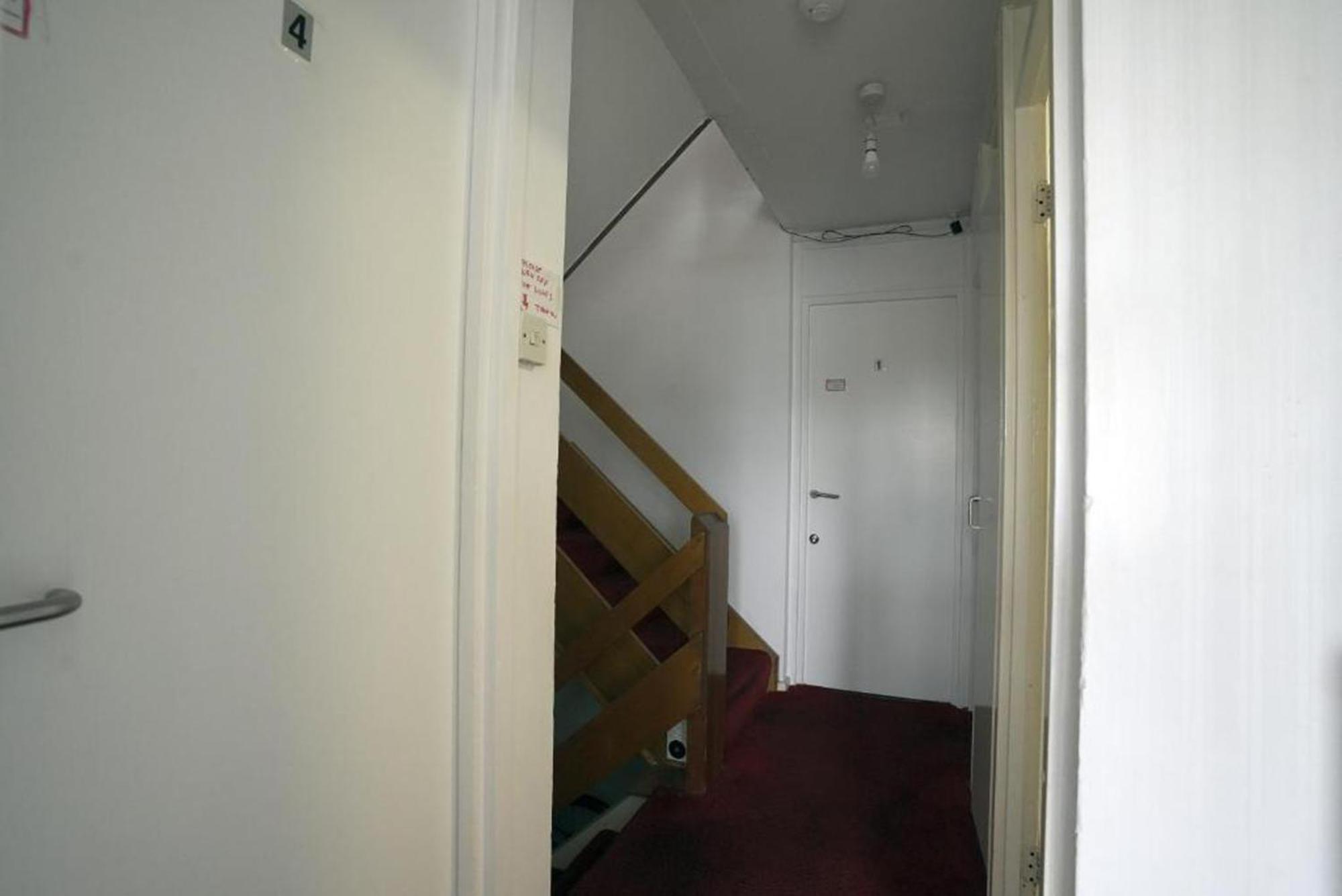 Elephant & Castle - Zone 2 - Private Rooms - Shared Bathroom London Eksteriør bilde